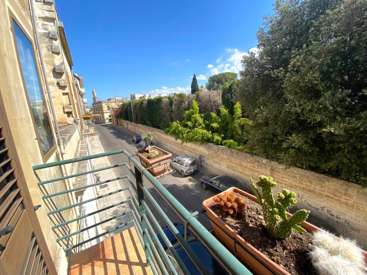 Casa Chiara, Roof Terrace, 100M To The Historical Center Apartment Lecce Exterior photo
