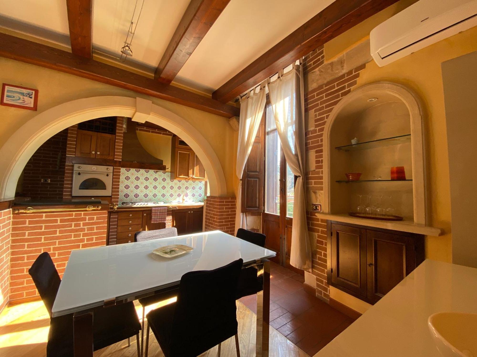 Casa Chiara, Roof Terrace, 100M To The Historical Center Apartment Lecce Exterior photo